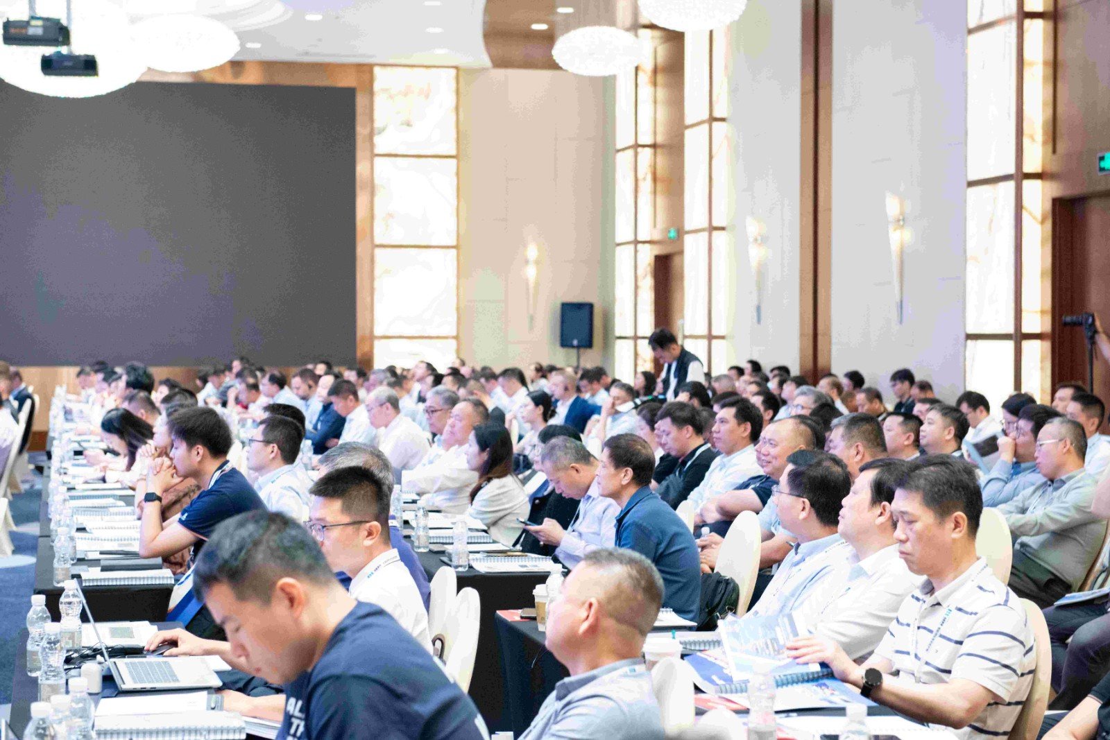 �й���9888��˹ά��˹(�ɷ�)���޹�˾-�ٷ���վ